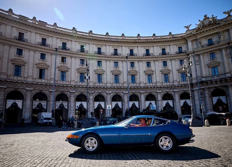 Ferrari-Daitona-365-GTB4 