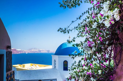 Travel Guide to Santorini, Greece